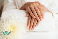 کاشت-ناخن-آکرلیک-چیست